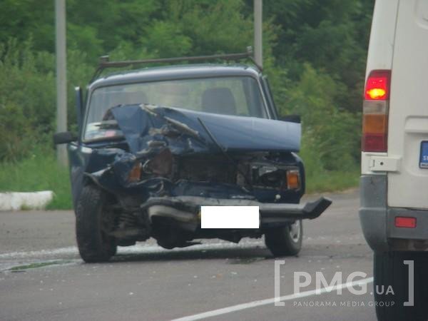 На виїзді з Мукачева у ДТП потрапили два автомобілі "ВАЗ" – 01