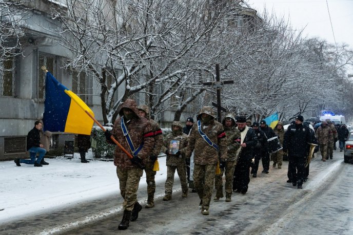 Ужгород попрощався із 42-річним військовим – 08 Ужгород попрощався із 42-річним військовим – 08
