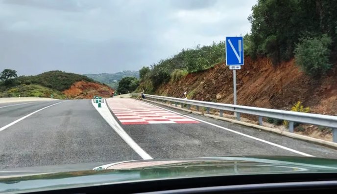 Не всі знають, що він означає: водіїв попереджають про новий дорожній знак – 01 Водіїв попередили про новий дорожній знак, який встановили у європейських країнах