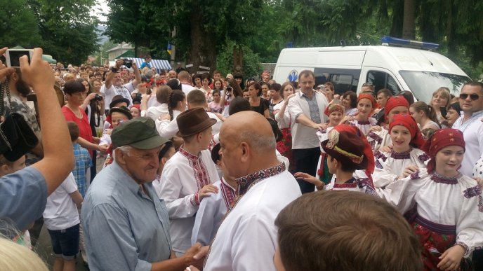 Головний поліцейський України відвідав унікальний закарпатський фестиваль – 06 Головний поліцейський України відвідав унікальний закарпатський фестиваль – 06