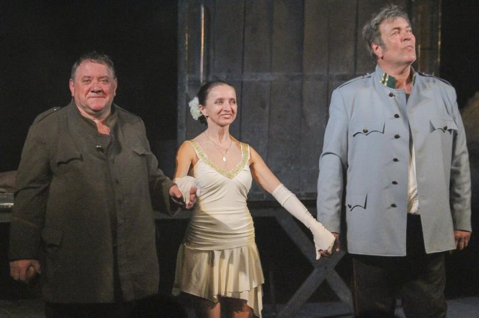 У Мукачево завітали відомі українські артисти – 08