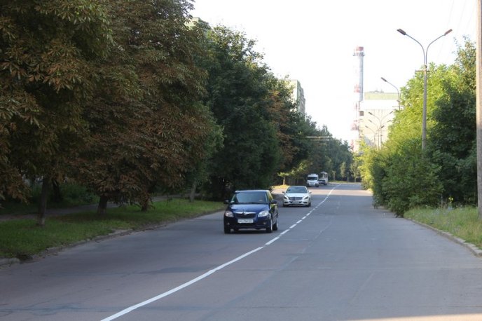 На дорогах Мукачева з’явилася нова дорожня розмітка: її поновлено у всіх мікрорайонах міста – 11