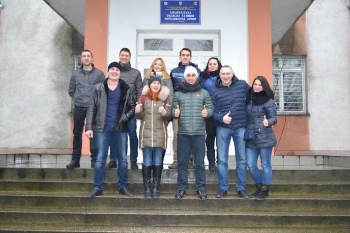 Патрульні поліцейські Ужгорода стали донорами крові – 01