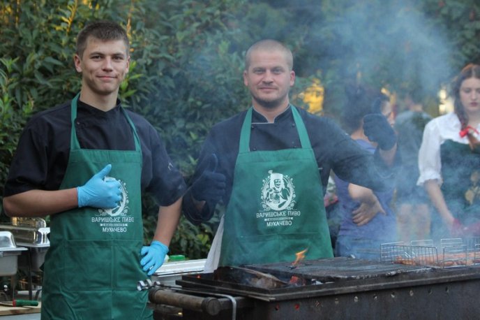 Як проходить "Варишське пиво" у Мукачеві: фоторепортаж із фестивального містечка – 01 Як проходить "Варишське пиво" у Мукачеві: фоторепортаж із фестивального містечка – 01