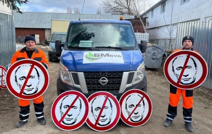 "Окупантам рух заборонено": в Україні з’явиться новий дорожній знак – 01