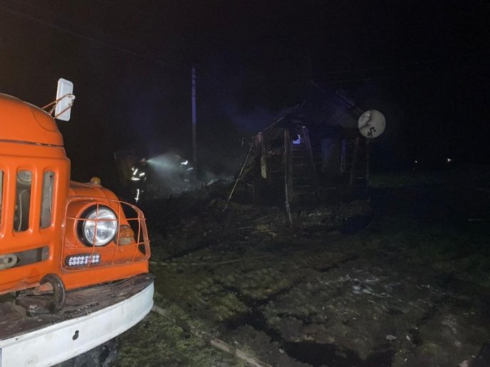 Рятувальники розповіли про трагічну пожежу: загинула жінка – 03