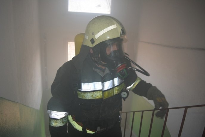 Вранці у багатоповерхівці згоріла живцем жінка – 06