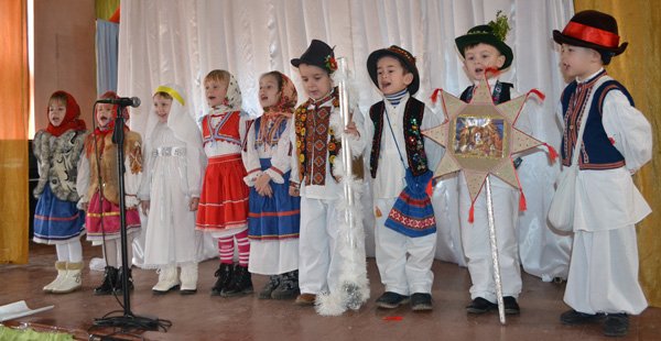 У Буштині стартував дитячий фестиваль колядок «Віфлеємська зіронька» – 01 У Буштині стартував дитячий фестиваль колядок «Віфлеємська зіронька» – 01