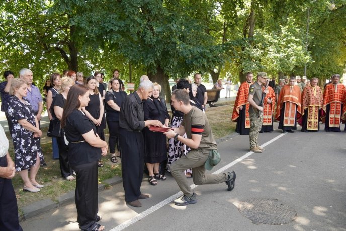 Поховали воїна, якого рік вважали зниклим безвісти – 03 Поховали воїна, якого рік вважали зниклим безвісти – 03