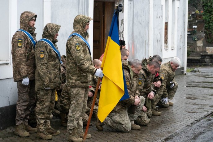 В Ужгороді поховали захисника, який загинув кілька днів тому – 05 В Ужгороді поховали захисника, який загинув кілька днів тому – 05