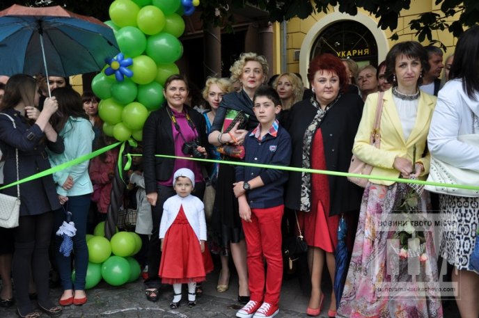 Парад випускників в центрі Мукачева: як це було (ФОТО) – 17