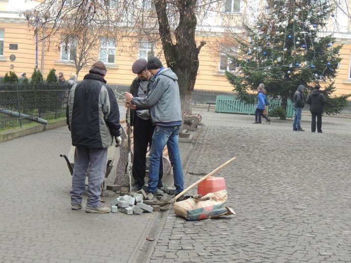 У Берегові облаштують нову пішохідну зону – 03