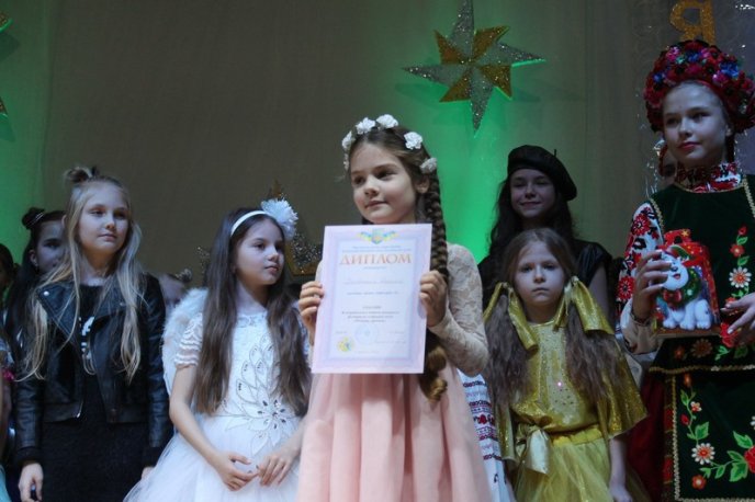 У Мукачеві визначили найспівучіших вокалістів « Різдвяної зіроньки 2018» – 02