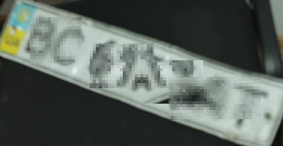 Нова злочинна схема: як від автомобілістів в Ужгороді гроші вимагали – 01