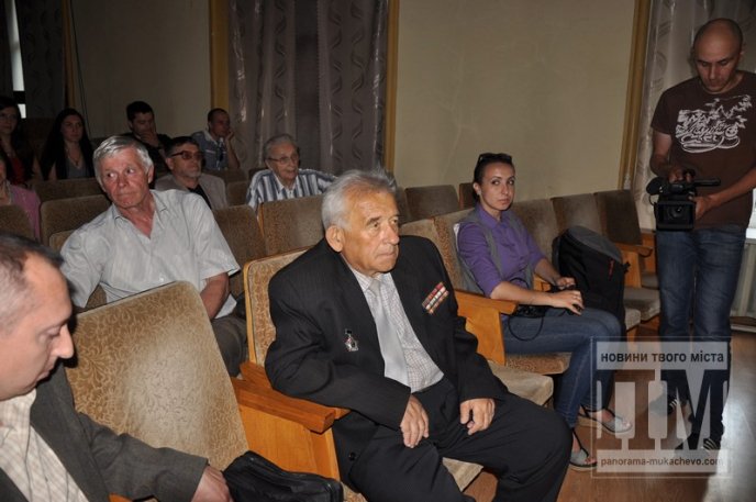 У Мукачеві відбувся творчий вечір "Рідне слово" – рідному місту (ФОТОРЕПОРТАЖ) – 06