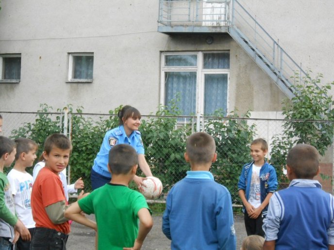 Мукачівські правоохоронці активно працюють з дітьми та підлітками (ФОТО) – 06