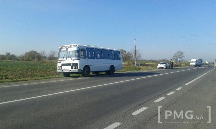 Біля села Іванівці у ДТП потрапили дві маршрутки та іномарка – 02