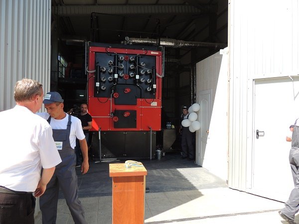 У Берегівській ЦРЛ відкрили твердопаливну котельню – 05