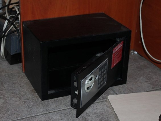 Поліція оприлюднила нову інформацію щодо обшуків у гральних закладах Ужгорода – 12