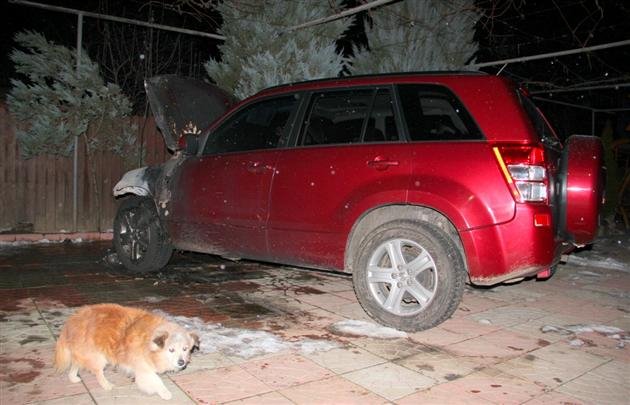 Цієї ночі у Досах спалили автомобіль начальнику ужгородського ВБНОН Василю Швардаку (ФОТО,ВІДЕО) – 06