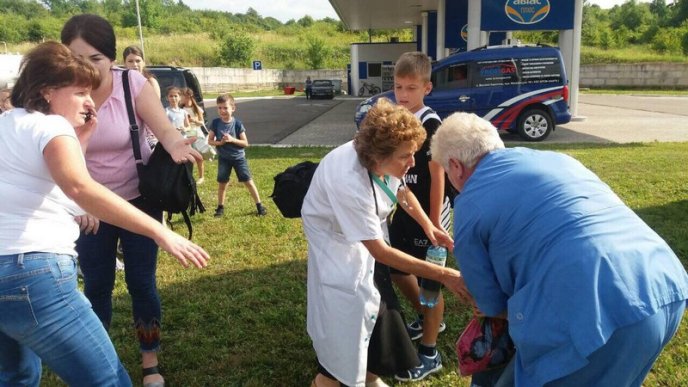 Мікроавтобус із дітьми потрапив у ДТП на в’їзді у Мукачево – 02