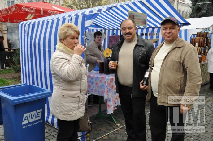 День Святого Мартина у Мукачеві: смачні наїдки, запашне вино і насичена культурна програма (ФОТО) – 10
