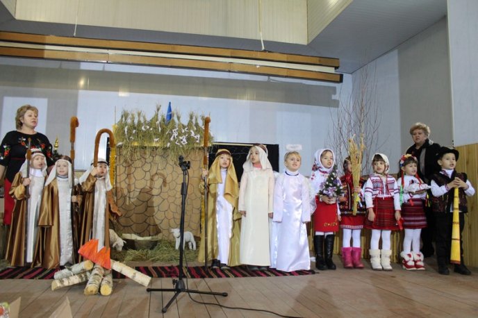 «Різдвяна зіронька» зібрала у Нересниці юних колядників з навколишніх сіл – 02 «Різдвяна зіронька» зібрала у Нересниці юних колядників з навколишніх сіл – 02