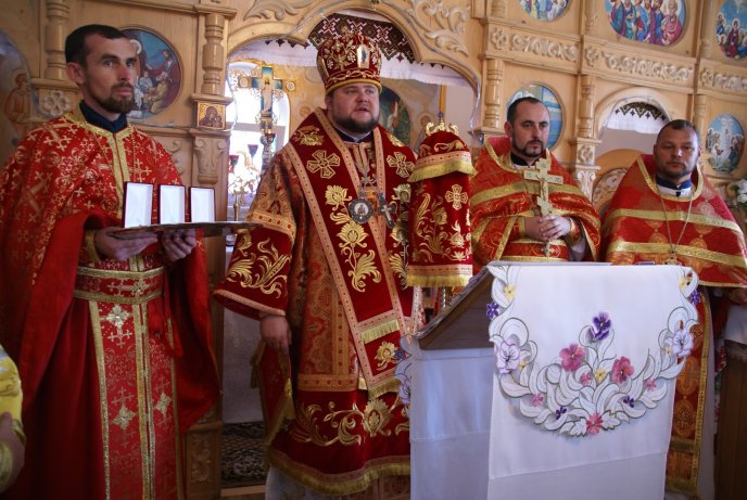 У Буштині відбулось храмове свято за участі духовенства УПЦ КП – 12