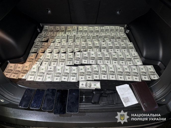 На Закарпатті за 8000 доларів переправляли чоловіків за кордон