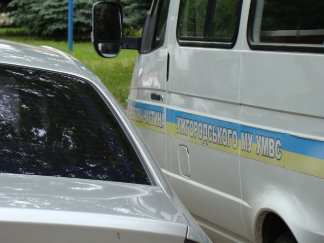 В Ужгороді намагалися спалити джип одному з провідних діячів ромської громади Ужгорода (ФОТО) – 14