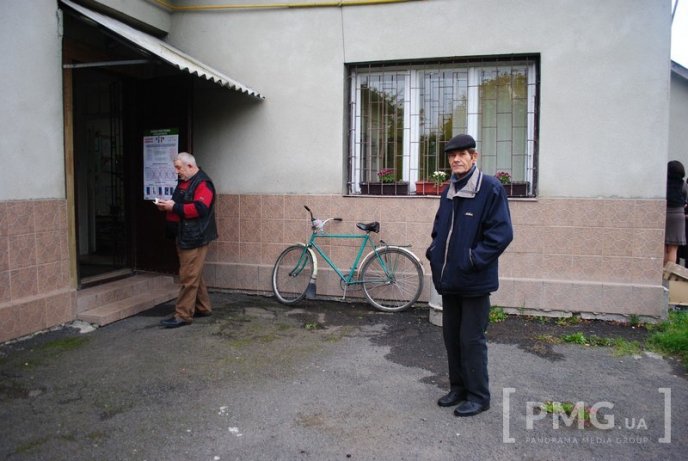 На виборчій дільниці у культурному центрі "Паланок" розпочався процес голосування – 07