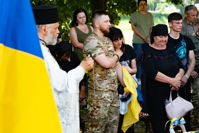 Закарпаття провело в останню путь 23-річного військового – 05