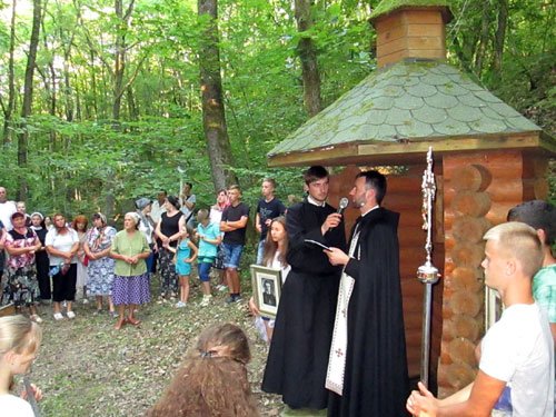 Тисячі паломників із кількох областей України зібралися на Закарпатті – 03