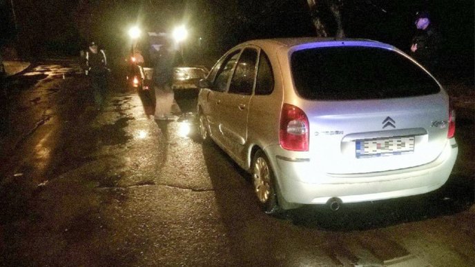 Цієї ночі в Ужгороді іномарка нетверезого водія перешкоджала руху транспорту – 02