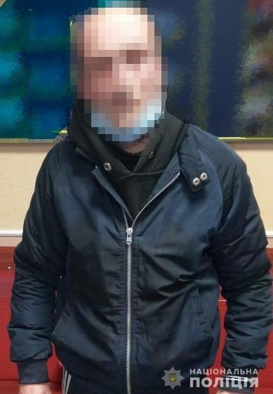Чоловік за одну ніч обікрав три господарства – 01 Чоловік за одну ніч обікрав три господарства – 01