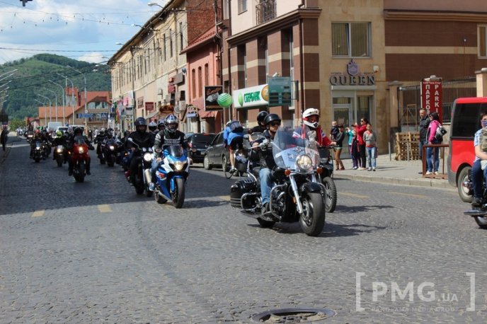 Байкери проїхались вулицями Мукачева – 02