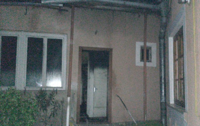 Пожежа у Хусті: госпіталізували 54-річного власника житлового будинку – 02