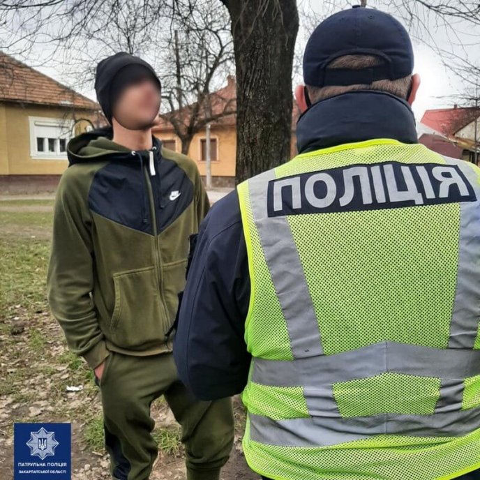 Водій, якого патрульні зупинили у Мукачеві, має заплатити понад 50 тисяч штрафу – 02