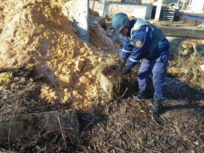 На цвинтарі знайшли небезпечний предмет – 02