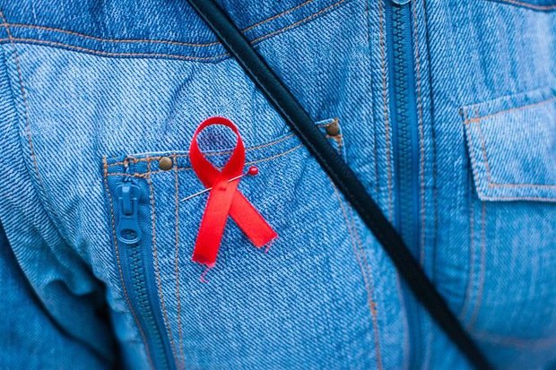 Ужгородці відзначили День боротьби зі СНІДом (ФОТО) – 09