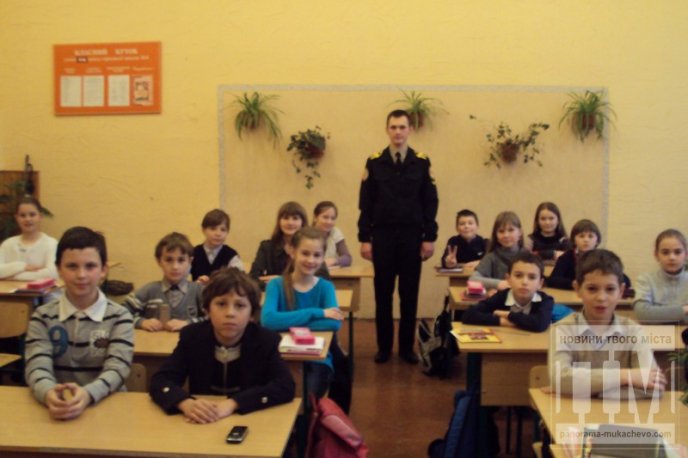 Учням ЗОШ №4 розповіли про правила поведінки у надзвичайних ситуаціях (ФОТО)  – 03