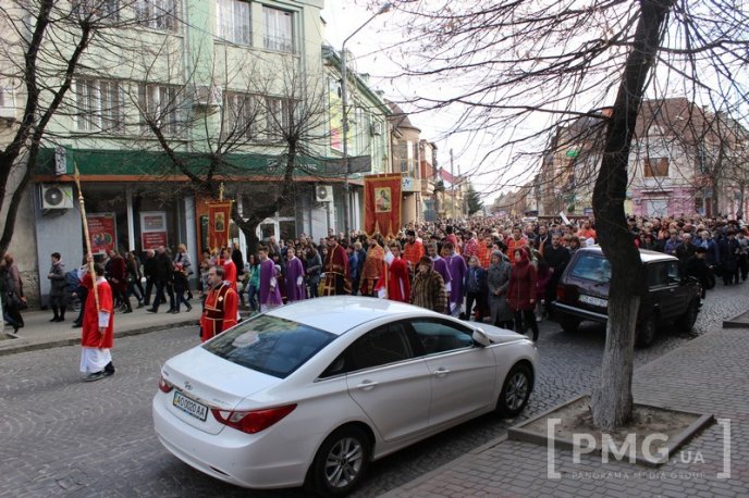 Вулицями Мукачева пройшла Хресна Хода – 52