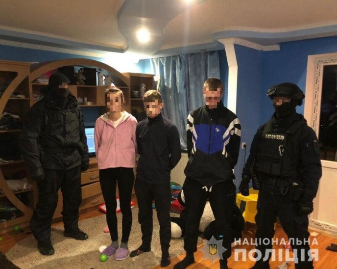 Що накоїло молоде закарпатське подружжя: подробиці від поліції – 02