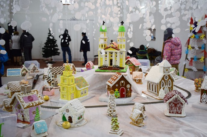 Сьогодні в Ужгороді розпочався фестиваль пряників – 01