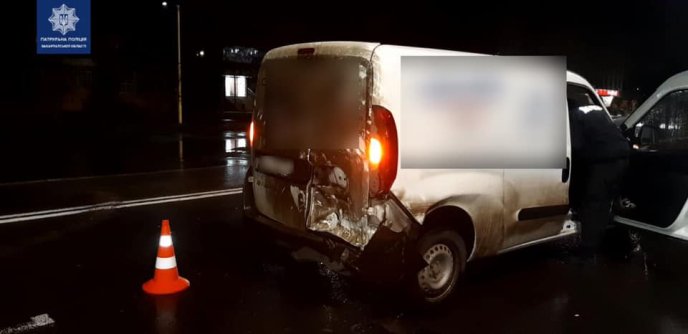 П’яний водій скоїв аварію: патрульні показали фото – 04