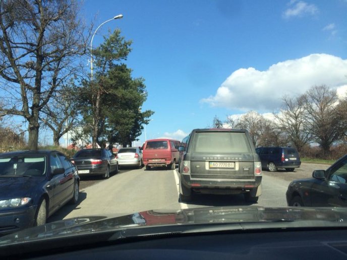 Проблема "пересічок": водії автомобілів з іноземними номерами вийшли на протести – 01 Проблема "пересічок": водії автомобілів з іноземними номерами вийшли на протести – 01