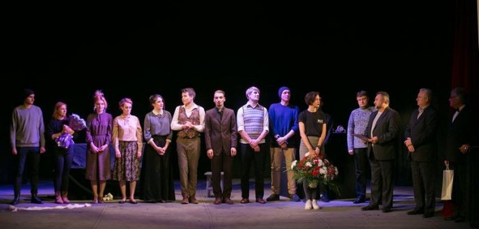 Незвичайною постановкою у Мукачеві завершився театральний фестиваль – 01 Незвичайною постановкою у Мукачеві завершився театральний фестиваль – 01