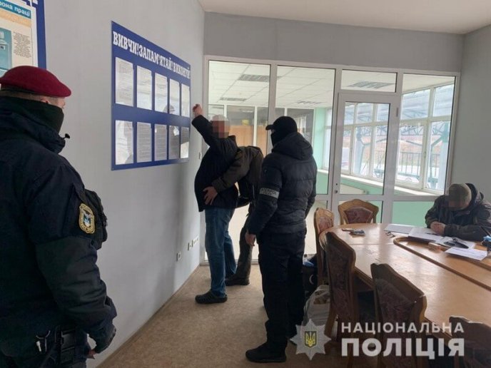 Нацгвардійці, поліцейські, спецпризначенці: що відбувалось на КПП «Ужгород» – 01 Нацгвардійці, поліцейські, спецпризначенці: що відбувалось на КПП «Ужгород» – 01