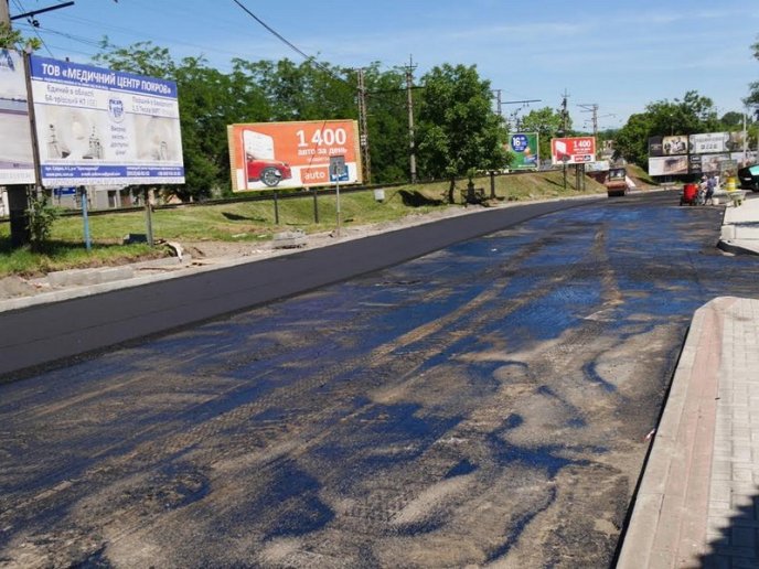 В Ужгороді закінчують довготривалий ремонт на вулиці Антонівській – 07