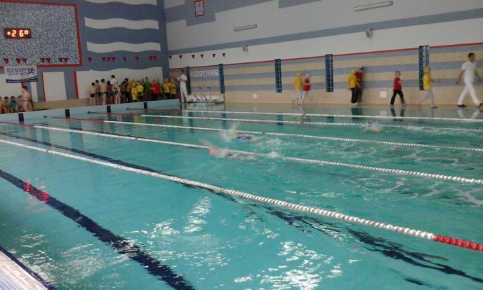 Відкрита першість із плавання стартувала в обласному центрі – 06